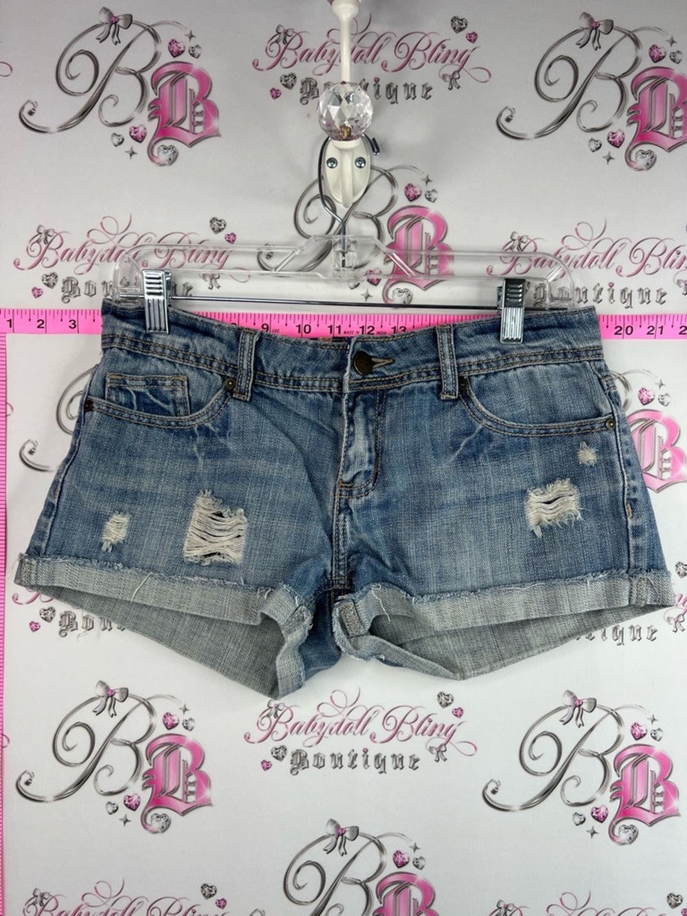 I love h1 shorts  Distressed Roll-Cuff Denim Shorts - Light Blue Wash